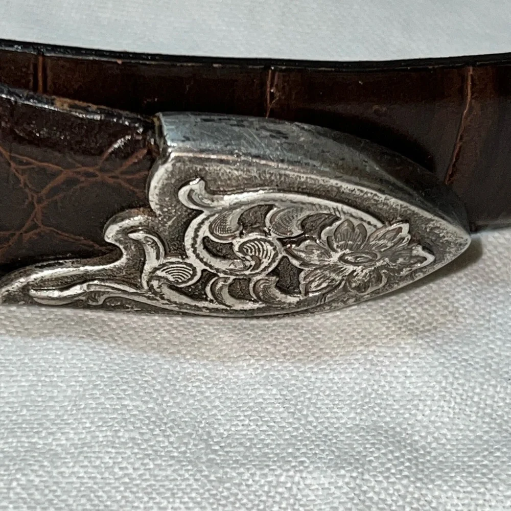 Saks Fifth Avenue -Brown Leather Belt with Silver engraved Buckle‎ medium